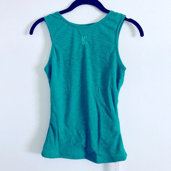 Green Ribbed & Layered Tank Top - Picture 2 of 9